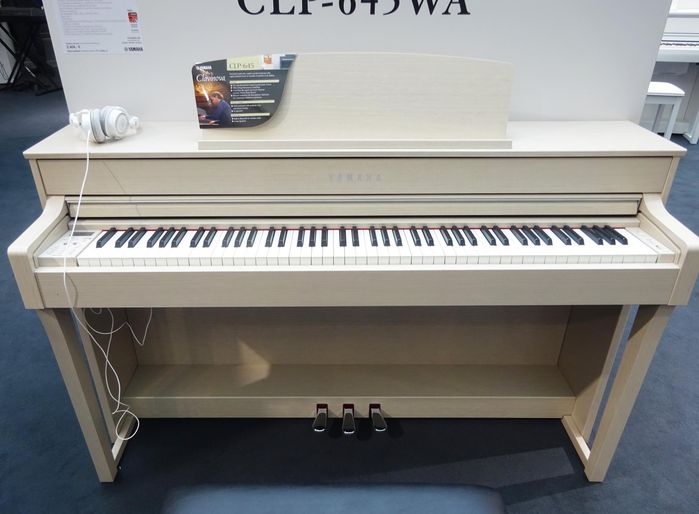 Yamaha YDP-164WA Arius